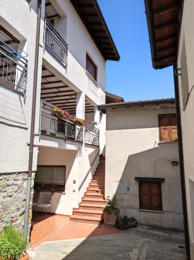 Appartamenti La Terrazza Pasturo Luaran gambar